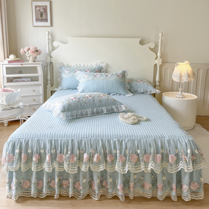 Korean Princess Lace Bed Skirt Three-Piece Set Machine Washable Quilted Thickeneded Anti-Slip Bed Cover Single Piece for All Seasons