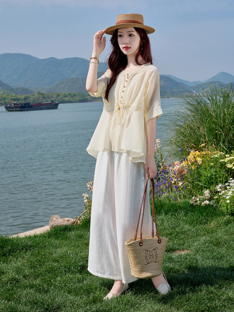 Bộ đồ mùa hè nữ Tencel cao cấp áo hai dây quần ống rộng ba món SY2697 — Bộ màu như hình