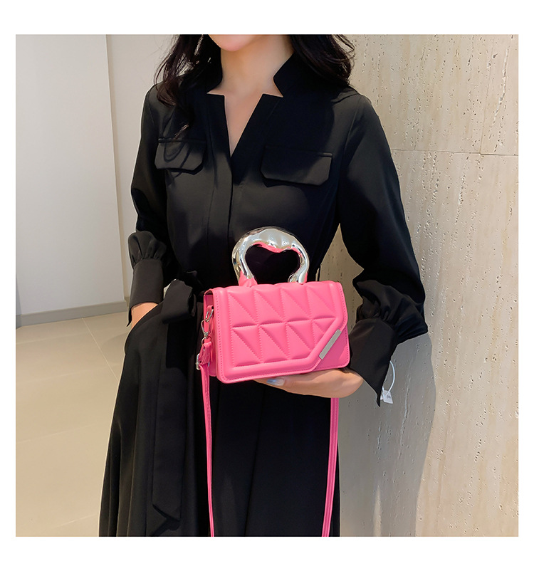 Taschen Mode Vielseitig High-End Handheld Kleines Quadrat für Frauen 2024 Sommerausgabe Casual Diamond Grid Einzelne Schulter_voghion.com