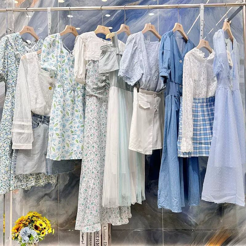 女装品牌折扣尾单清货衣服23夏季实体店撤柜杂款尾货批发货源混批