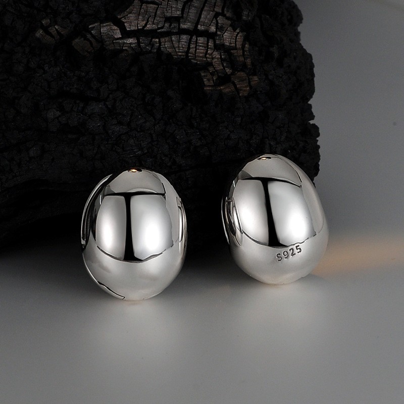 1 Piece Simple Style Solid Color Polishing Sterling Silver Earrings display picture 2