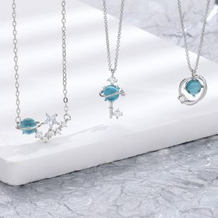 ������Ů �ձ��W��С�����|�O���ǿ��{ɫ�������������i���