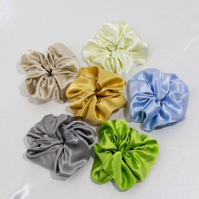 Mingjian 22mm 100% Mulberry Silk Scrunchie 6cm Seamless Bun Ponytail Hair Care Hair Tie Mingjian 22mm 100% Mulberry Silk Scrunchie 6cm Seamless Bun Ponytail Hair Care Hair Tie