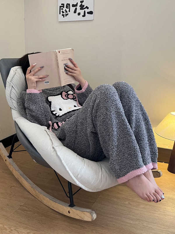 少女HelloKitty半边绒睡衣女冬季软糯舒适大码加绒家居服套装ins|undefined