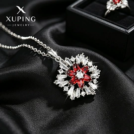 耳环;耳钉;项链