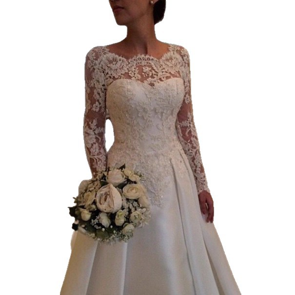 Wholesale 2025 New Export Lace Long-Sleeved Cut Out Back Wedding Dress Retro Tail Wedding Dress Slimming Look