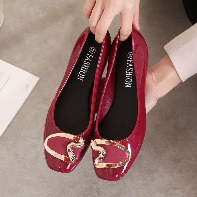 골드 버클 레드