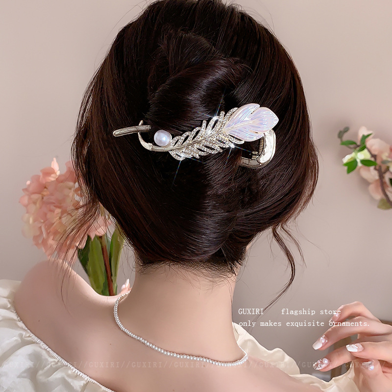 蝶結びタッセルヘアクリップ 女性用 後頭部用 2025年新作 高級ツイストワンワードクリップ 高級感のあるヘアクリップ ヘアアクセサリー|undefined