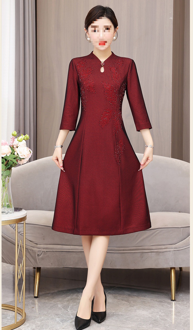 Red With An Elegant And Sophisticated Feel, Suitable For Mother Of The Bride At A Banquet, Autumn Style Wedding Dress,_ecoleips.com