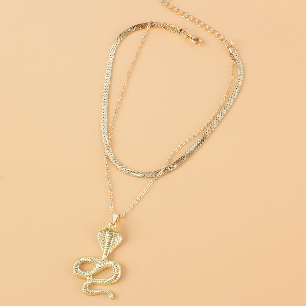 Fashion Snake-shaped Double-layer Alloy Necklace Wholesale display picture 5