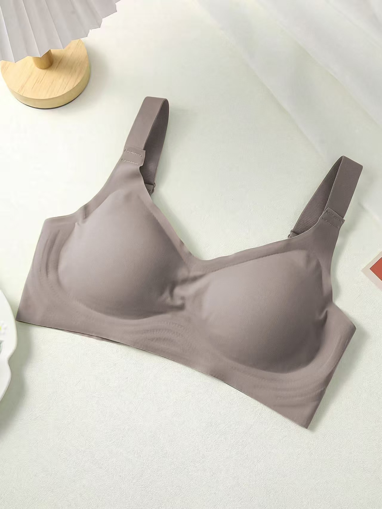 Comercio exterior europeo y americano transfronterizo de gran tamaño sin anillo de acero para recoger los senos, ropa interior antiflacidez, sujetador de mujer de pechos grandes sin costuras image 12