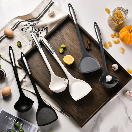 Silicone oil filter spoon, oil drain spoon, household hot pot cooking oil separation spoon, oil soup separation spoon, silicone spatula, kitchen utensils