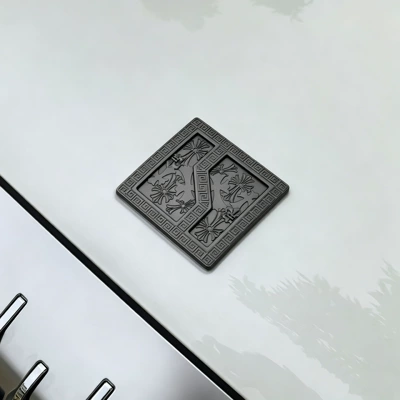 front hood emblem, grille | Car logo