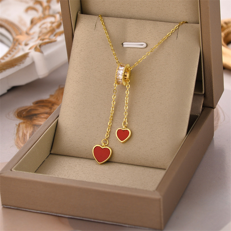 Collar de acero de titanio para mujeres simple y versátil estilo ligero de lujo nicho diseño de alta calidad no decoloración joyería de cadena de clavícula al por mayor