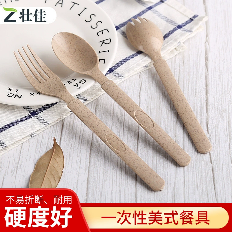 Одноразовый пластиковый набор из четырех предметов: нож, вилка, ложка и кожаный чехол, нож в американском стиле, вилка, ложка, роскошная ложка, вилка для фруктов, кожаный нож и вилка.