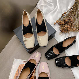 新中式鞋子国风单鞋女简约方头中跟芭蕾舞鞋粗跟丝绸牛皮浅口鞋
