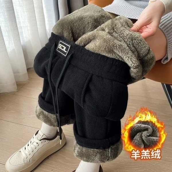 Чёрный
