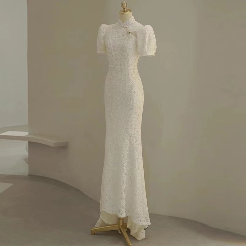 Nuevo encaje blanco fishtail tostada vestido cheongsam simple luz lujo compromiso boda vestido de noche nupcial vestido de novia suministro