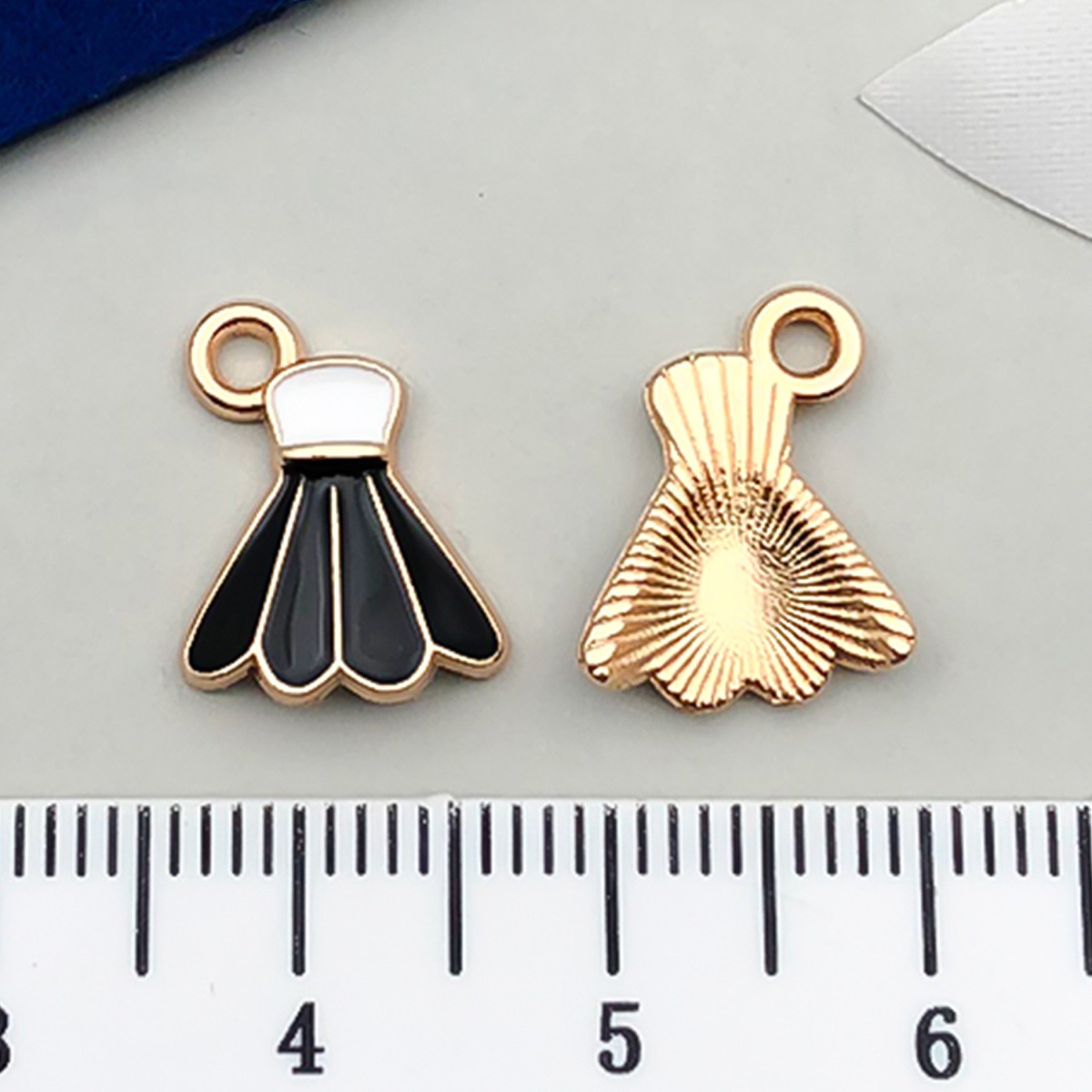 For badminton, black, small, 14x, 11mm