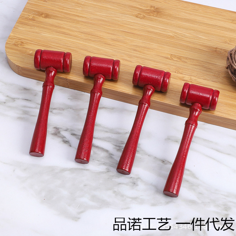 Wooden Red Small Hammer for Breaking Golden Eggs, Creative Creative Props for the Rite of Zhuachou, Judge's Seal for Guilty/Not Guilty, Collectible Item