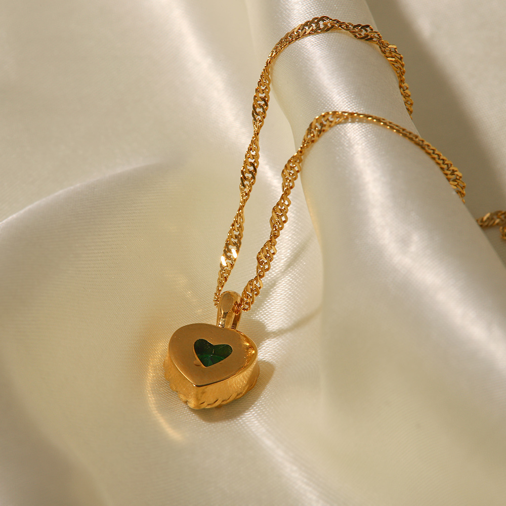 Elegant Heart Shape Stainless Steel Titanium Steel Inlay Zircon Pendant Necklace