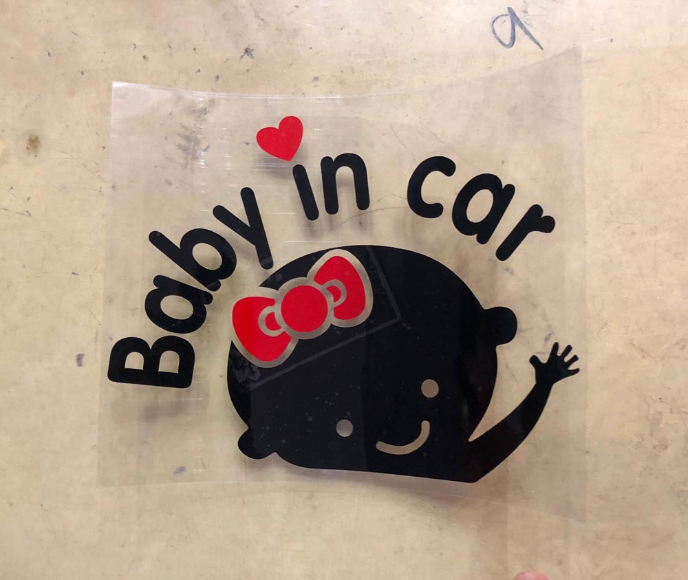 Aufkleber „Baby im Auto“ für Kinderwagen (weiblich), 13 x 16 cm, reflektierend, Warnaufkleber für das Auto_voghion.com