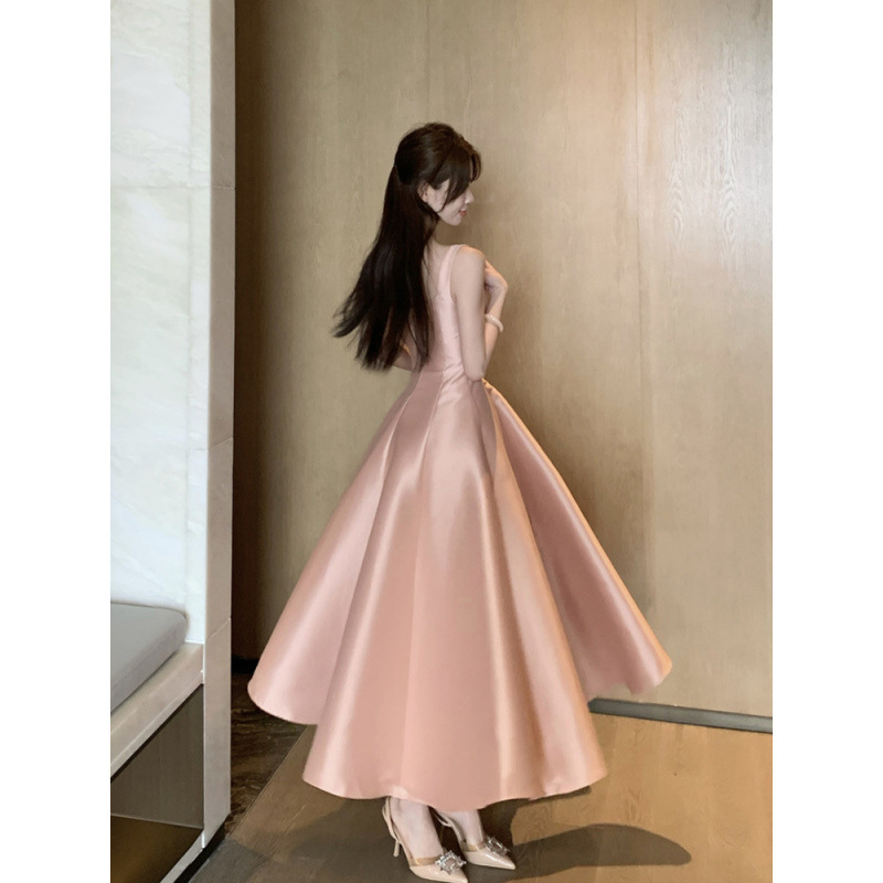 缎面吊带连衣裙女春季高级感海边度假长裙|undefined