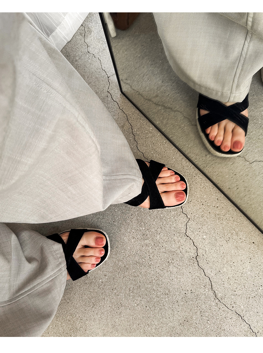Sandal cao gót nữ đế xuồng phong cách Pháp, quai chéo đan, gót 9 cm — màu đen, màu mơ chi tiết 7