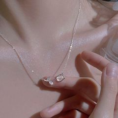 白玉髄チューリップネックレス女925銀軽豪華小衆鎖骨鎖誕生日プレゼント520彼女に親友を贈る