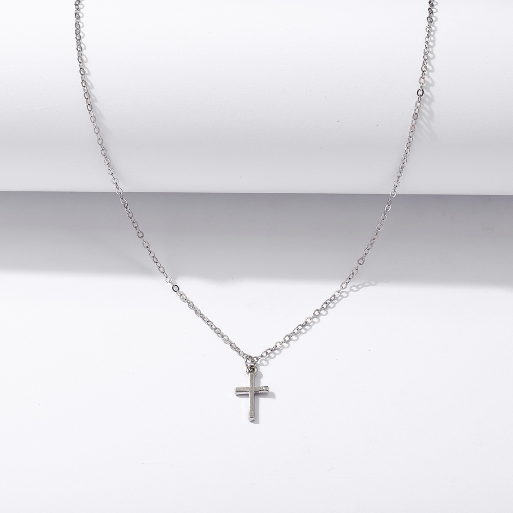 Fashion Simple Geometric Cross Gold Plated Alloy Necklace display picture 1