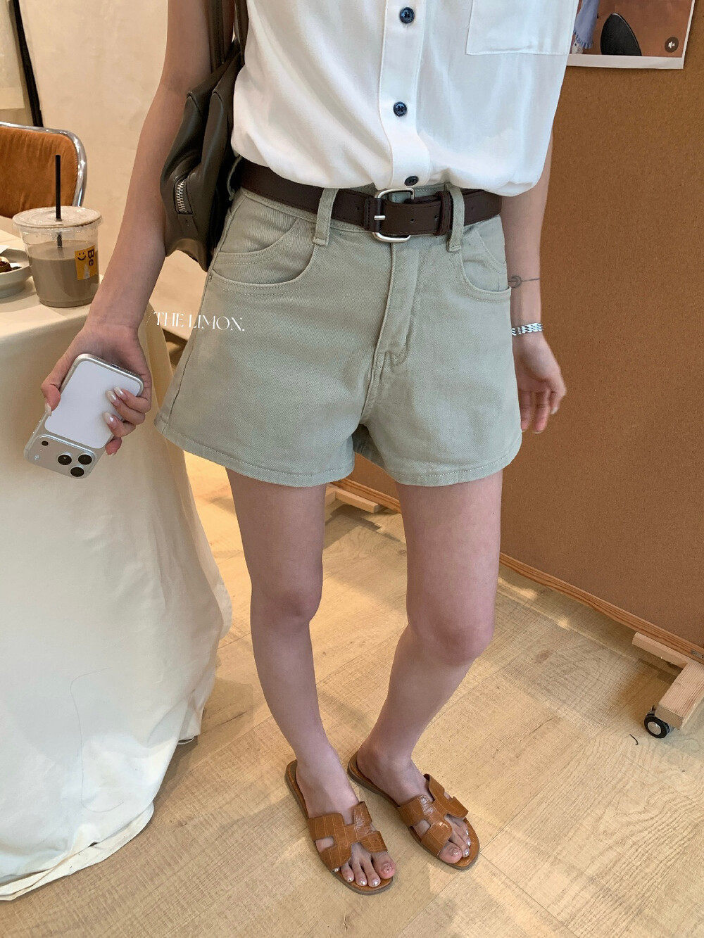 Quần short jean nữ lưng cao thiết kế hai túi phong cách trẻ trung — màu đen, Cao bồi xanh, trắng ngà, Xanh lá cây nhạtcolor chi tiết 15