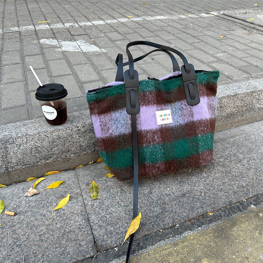 31295 Maillard bolso a cuadros de gran capacidad bolso de hombro de cercanías de las mujeres estilo de lana 2023 otoño e invierno nuevo bolso de las mujeres