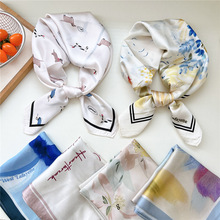 70新款小方巾丝巾女春秋护颈围脖子薄款韩版时尚围巾纱巾搭配衬衫