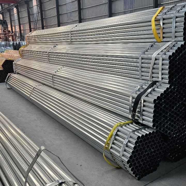 镀锌带方矩管现货供应果园大棚建材镀锌带圆管镀锌带椭圆管冷轧管