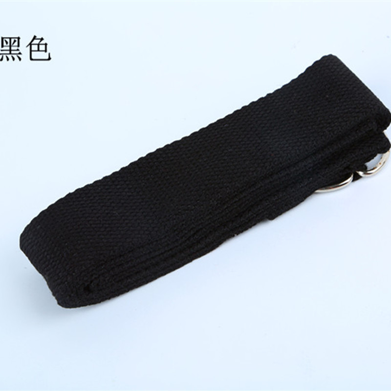 メーカーはヨガベルトのストレッチベルトを提供しています。|undefined