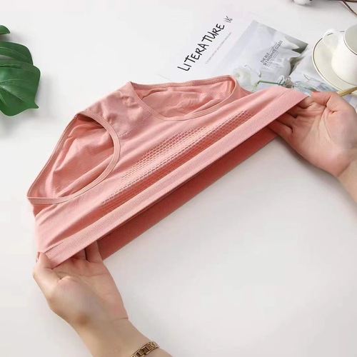 Underwear for women, beehive waist-lifting seamless breathable comfortable teenage student triangle bra factory