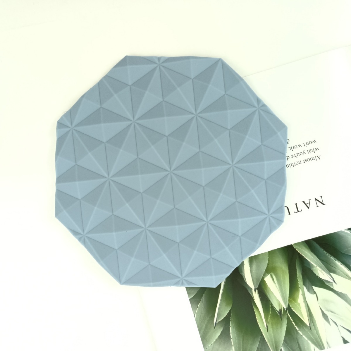 实力源头厂家直供20cm八边八角钻石纹几何实用隔热硅胶垫锅垫盘垫