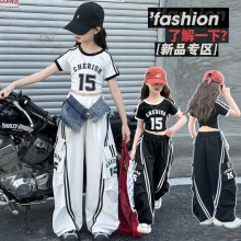 女童套装夏装2025新款儿童时髦洋气工装裤大童女孩短袖恤两件套