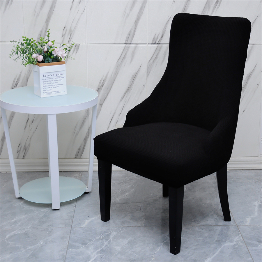 검은색 격자 무늬