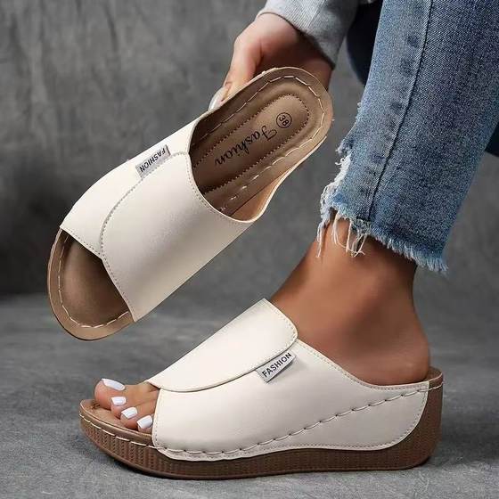 Cross-border plus size thick-soled casual slippers women's 2025 new one-word solid color simple fashion fish mouth slippers