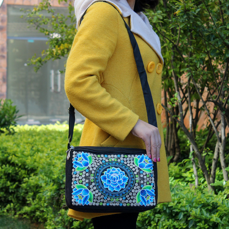 Bolso bandolera bordado de lona de estilo étnico Bolso bandolera bordado Hanfu retro Teléfono móvil Monedero Purse