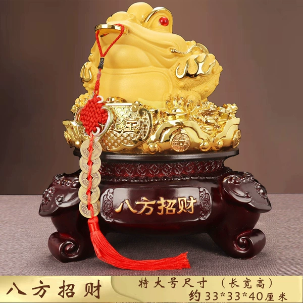 Extra large, big, golden, for luck, 40