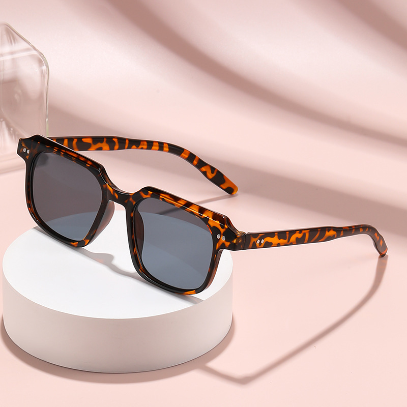 Retro square fashionable trend sunglasses