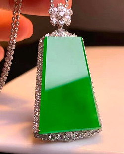 Jade nothing card pendant women's jade pendant ice natural old pit a goods full yang green 18k gold inlaid men and women