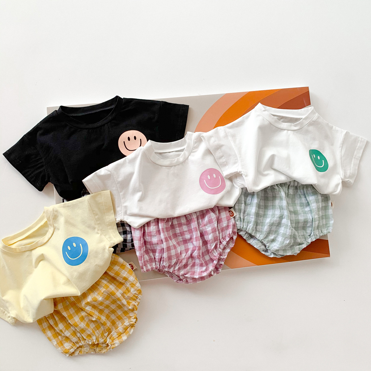 Korean Children's Clothing Cotton Cute Smiley Suit Summer Two-piece Set display picture 5