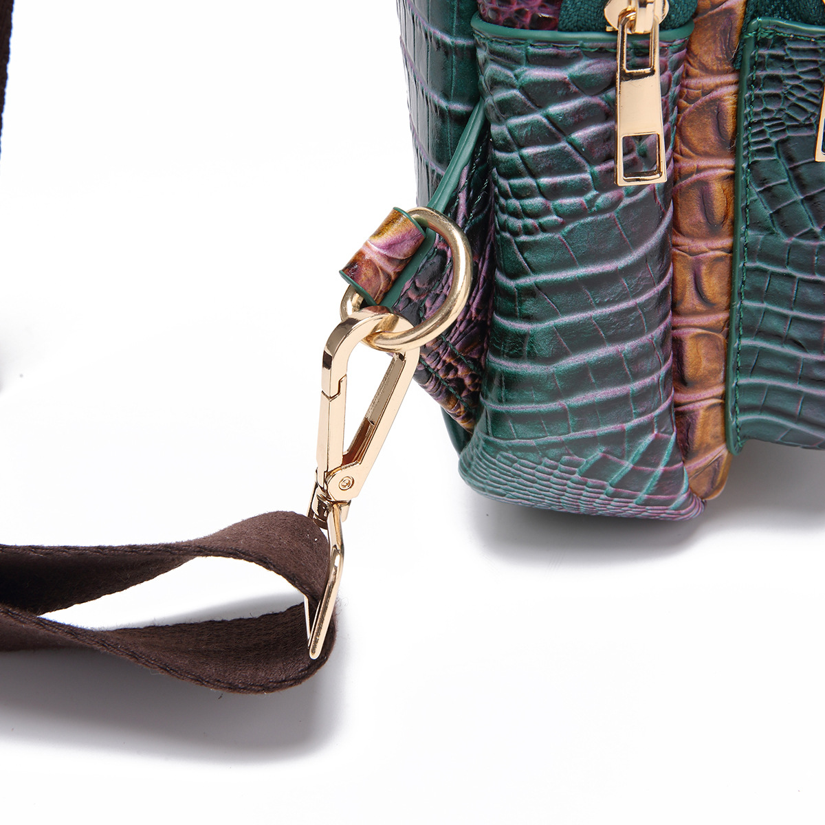 Retro Women's Chest Bag With Crocodile Pattern And Wide Strap_voghion.com