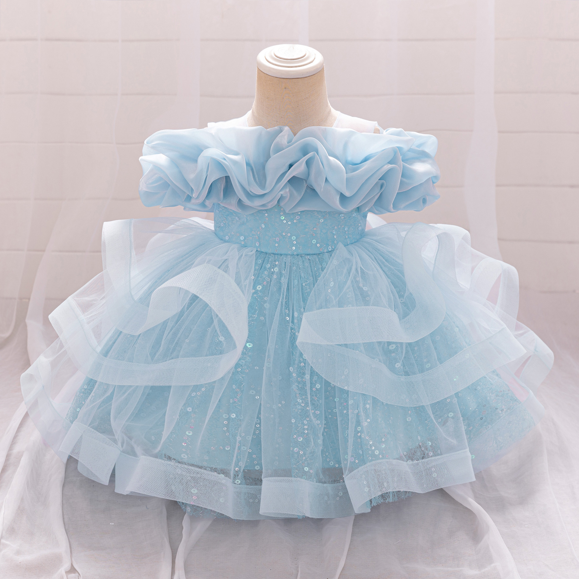 Children's small princess costume girl's, wedding dress, princess style 3
