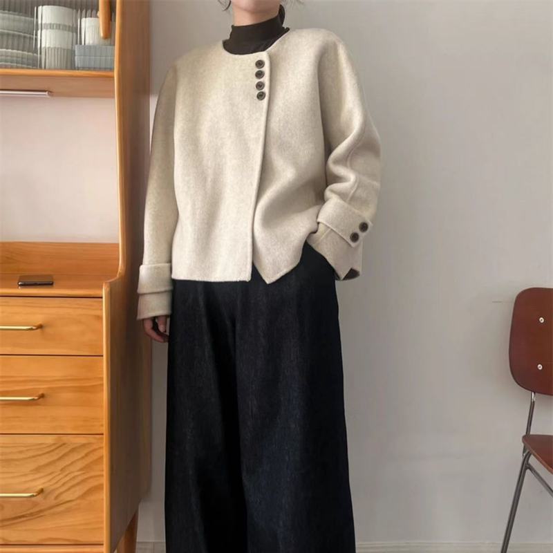设计感米白色短款毛呢外套女秋冬新款圆领小个子宽松显瘦韩版上衣|undefined