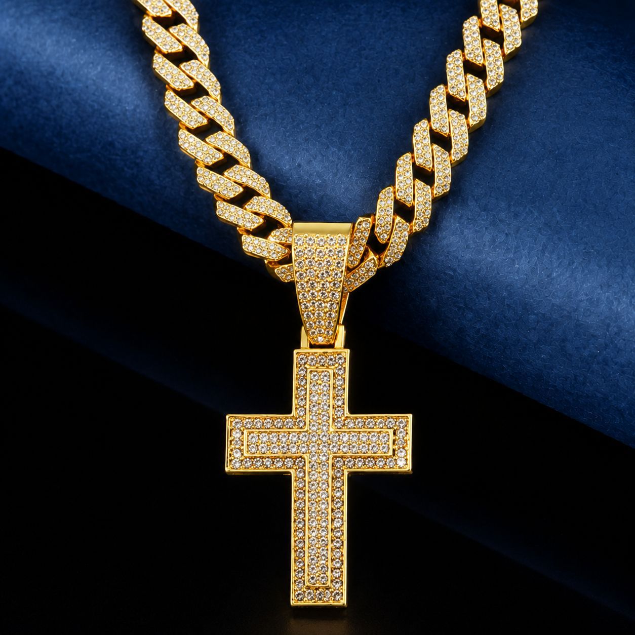 Europa y los Estados Unidos hip hop retro aleación hip hop collar de cruz de diamante completo colgante de cruz transfronterizo exclusivo