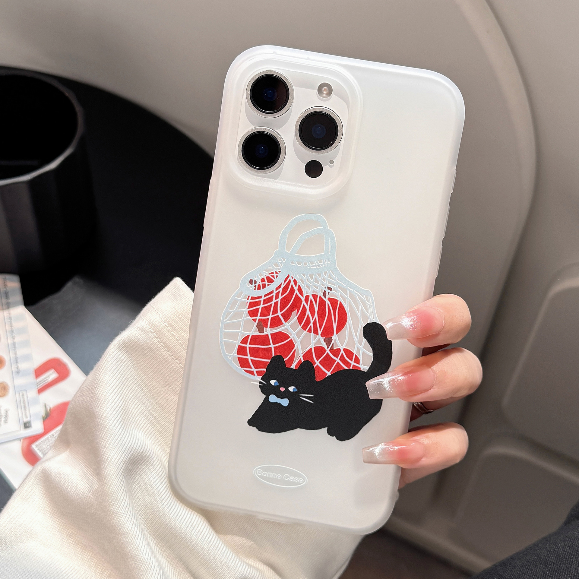 Divertido bolso de malla simple Apple Black Cat Adecuado para Apple 16ProMax Funda para teléfono móvil 15Pro Simple 14/13 Mujer 15